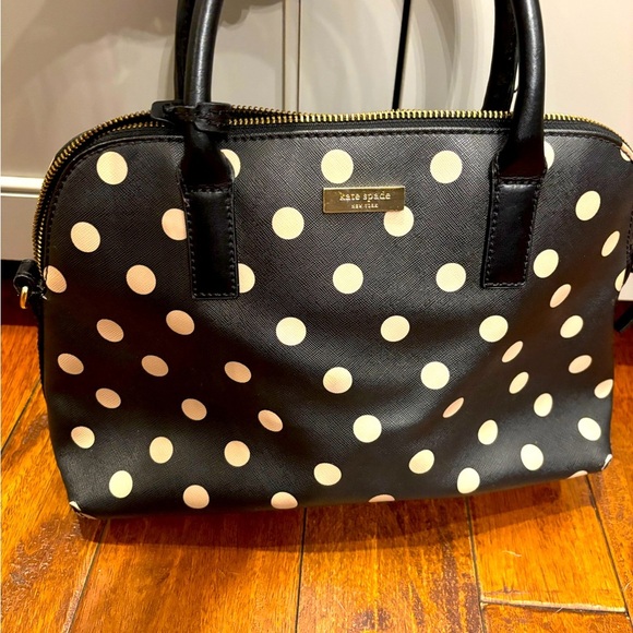 100% Authentic Kate Spade  Polka Dots Saffiano Leather Tote Bag - Picture 1 of 6